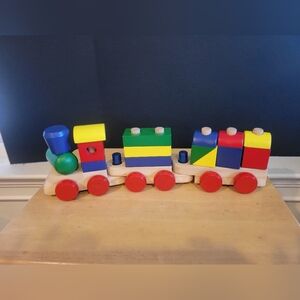 Melissa & Doug 18-piece Wooden Teain Set Ages 2+